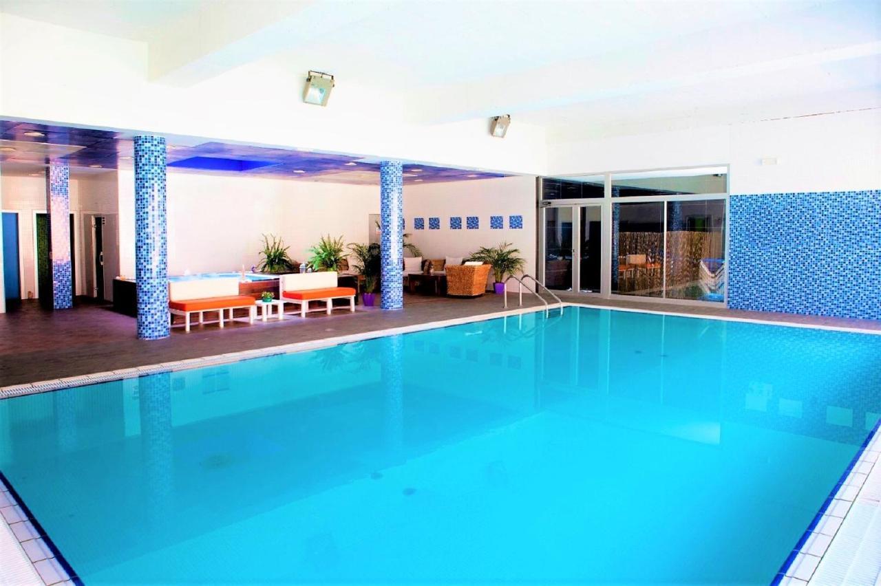 Familidays 020 Aqquaria Apartment ซาลอว์ ภายนอก รูปภาพ